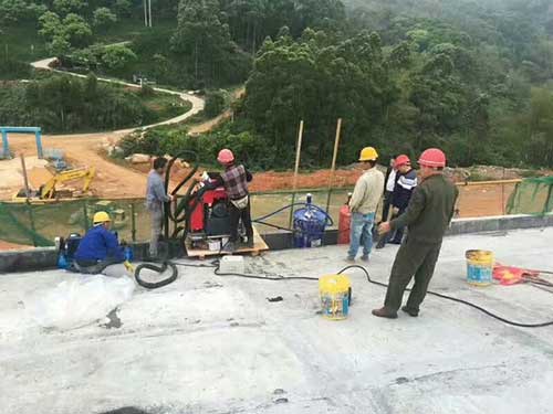 樓房建筑頂部防水聚脲噴涂施工案例